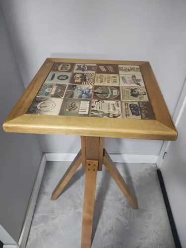 Conjunto Bistrô com 3 Banquetas - Madeira + Estofado