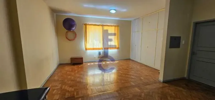 Casa Comercial