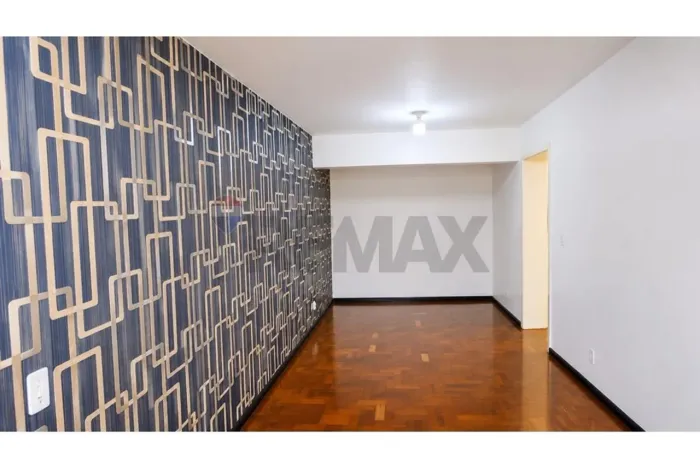 Sala Comercial Ideal na Av. Fernando Ferrari