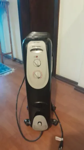 AQUECEDOR A OLEO PELONIS