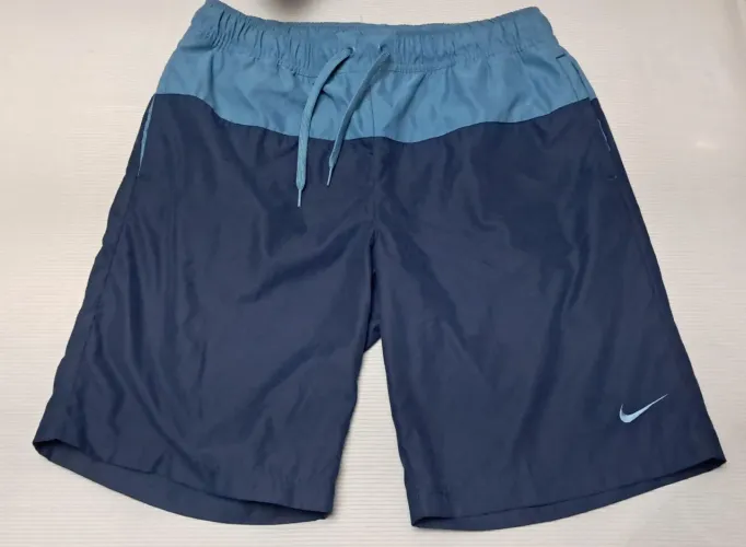 Bermuda Nike