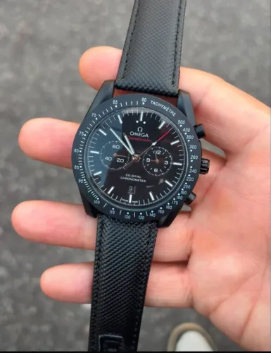 Relógio omega speedmaster em couro