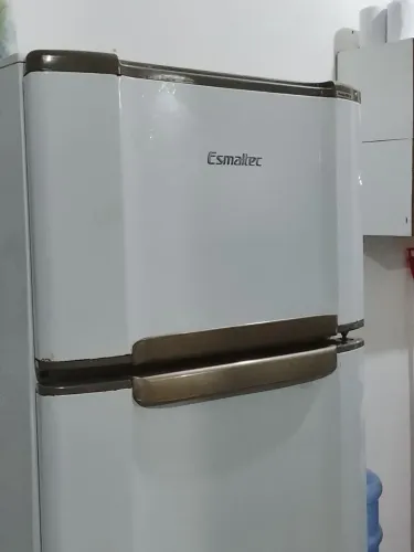 Geladeira Esmaltec 