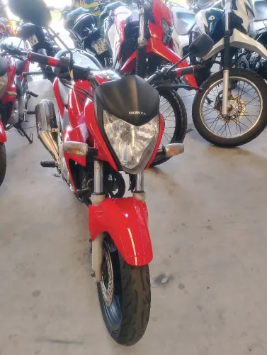 Honda CB300 oportunidade especial