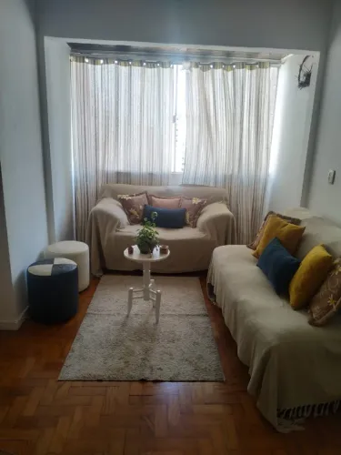 Pituba/Itaigara - Vaga/Moças - 1 Quarto Compartilhado