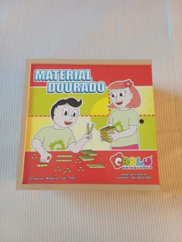 Material Dourado 