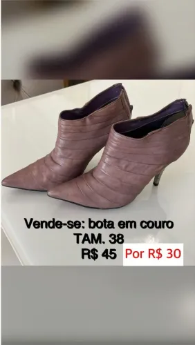 Bota em couro