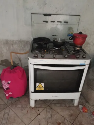 fogão de 5 boca, funcionando tudo perfeitamente