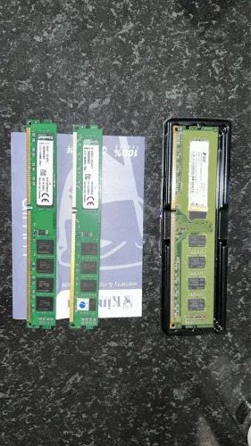 Kit Memória RAM Desktop DDR3 6GB (4GB + 2GB) Kingston / SMART - Funcionando