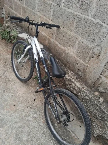 Vendo bicicleta 18 machas 550,00 $