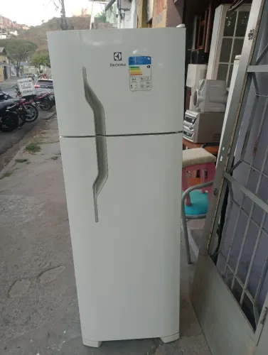 Geladeira pequena 