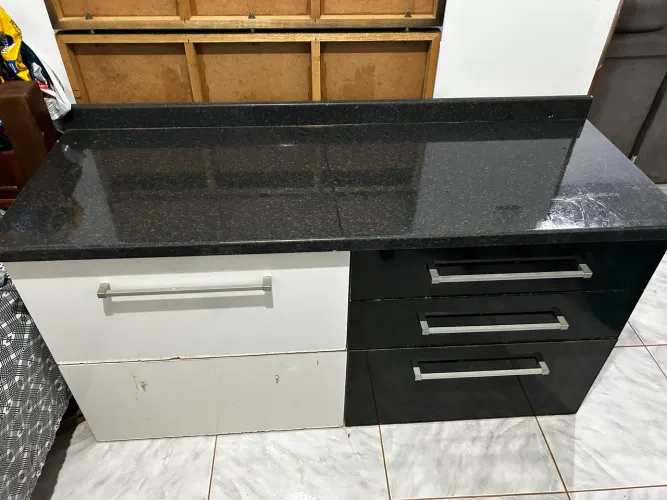 Doação: Armário de cozinha