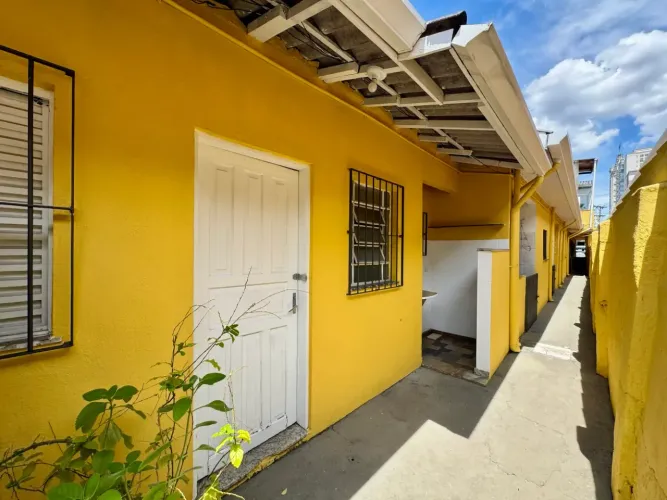 Térrea para aluguel com 40 M² com 1 quarto sala cozinha banheiro e lavanderia - Vila Cario