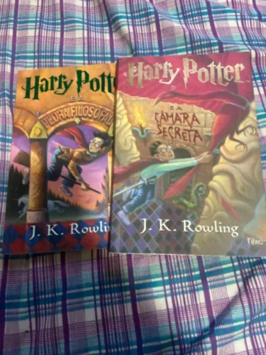 Livros Harry poter e a pedra filosofal/ Harry potter e a Câmara secreta