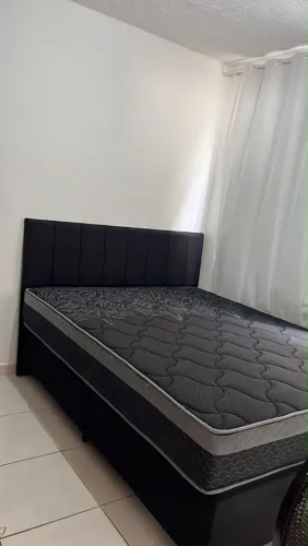 CAMA CASAL QUEEN Tamanho 1,58 com Cabeceira