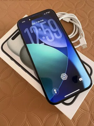 iPhone 15 128GB Preto