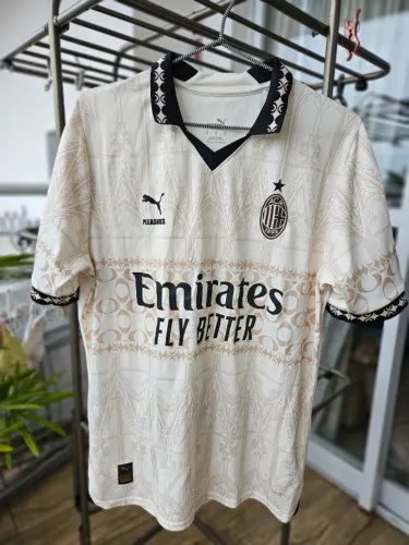 Camisa Puma Milan x Pleasures 2023 2024 Fourth IV tam M 776064-02