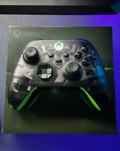 Controle Xbox edição 20 anos