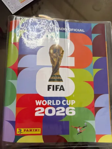 Álbum da Copa 2026 - Broxura com 96% das suas figurinhas coladas