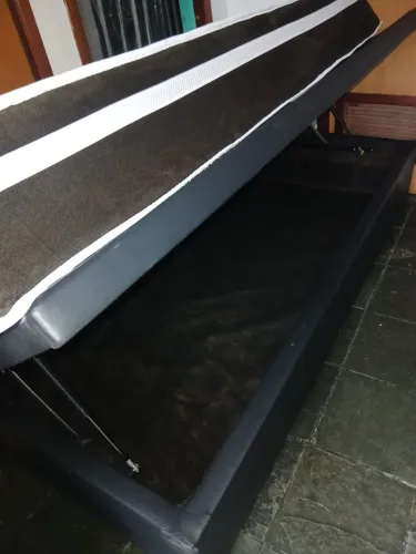 Baú solteiro mais ? colchão d 33 R$ 1,100 colchão novo. Aceito cartão 