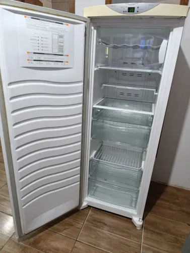 Freezer vertical Brastemp Frost Free em Perfeito Estado!