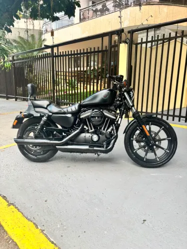 Harley Davidson Sportster iron 883 Preta Fosca 2019
