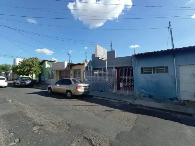 RUA ÁREA LEÃO - BAIRRO: NOSSA SENHORA DAS GRAÇAS