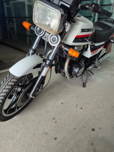 Moto Honda CB450TR
