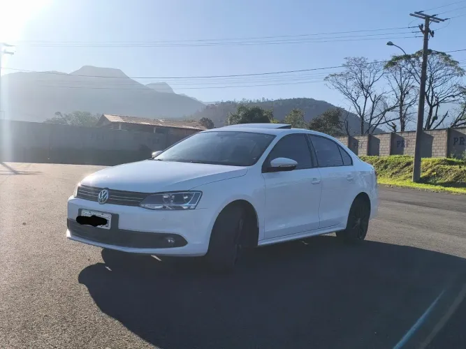 Volkswagen Jetta Comfortline 2.0 T.flex 8V 4P Tipt. 2013