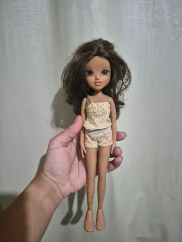Boneca Moxie Girlz "noite de pijama"