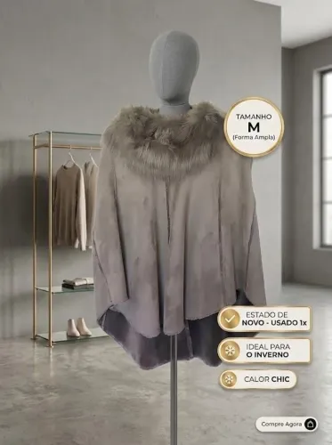 Poncho feminino Marca Canal em Suede com gola de pele sintética - Tamanho M