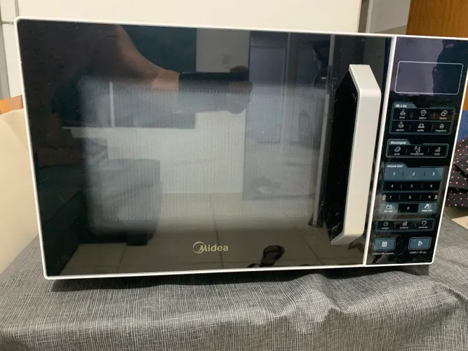Microondas Midea 35L