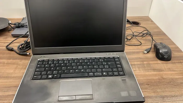 Notebook 8 gb RAM 256 SSD I3