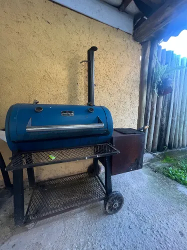 Derreti Pit smoker