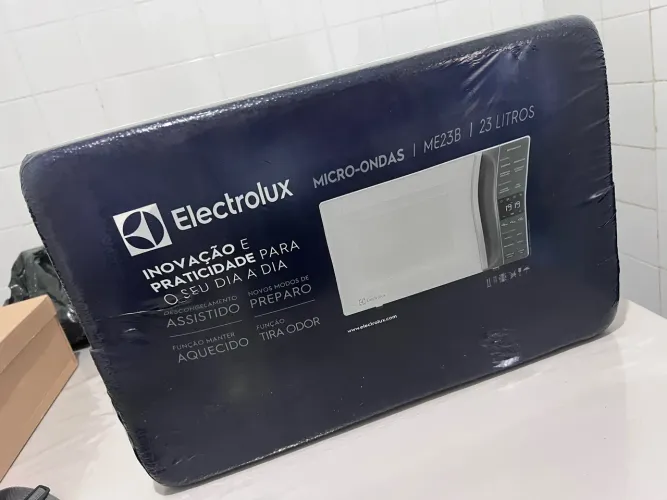 Microondas Electrolux 23L NOVO