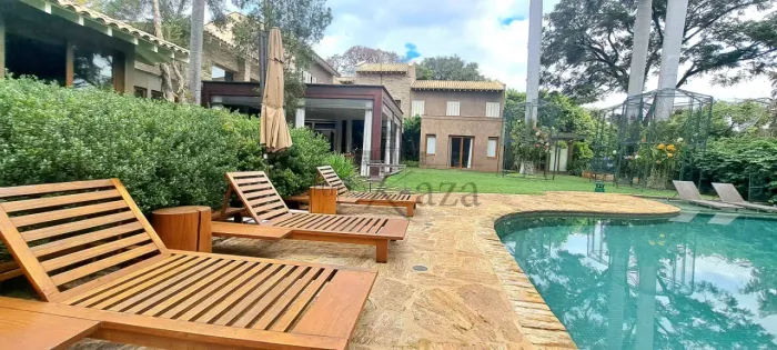 Casa Cinematográfica em Condomínio - Cruz das Almas - Itu - 6 Suítes - 1.100m².