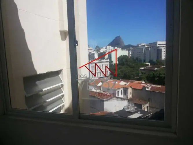 Kitnet/Conjugado - / Residencial / Catete