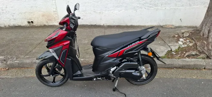 Vendo Yamaha/Neo 125 24/25, estado de Okm, só 06 km rodados!!