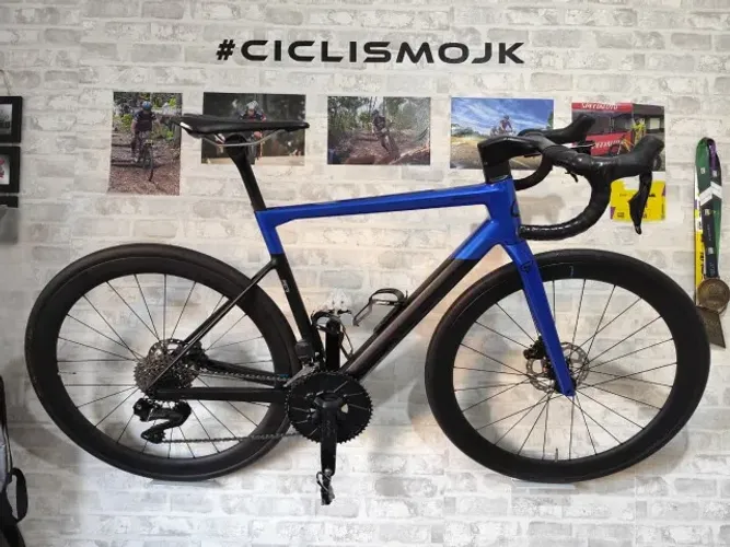 Bicicleta GROOVE OVERDRIVE FULLCARBON Tamanho 52