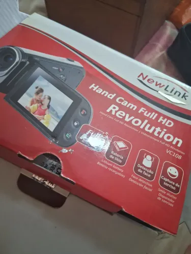 Filmadora NewLink Hand Cam VC108 Ful HD 1080 na caixa