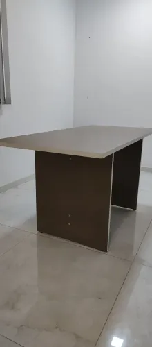 Mesa de reuniões nova MDF alt 25 nude e branco
