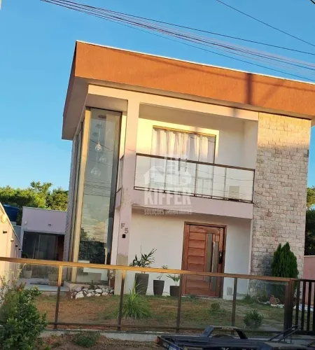 Casa com 2 quartos à venda, por R$ 600.000 - Monte Alto - Arraial do Cabo/RJ- Condomínio L
