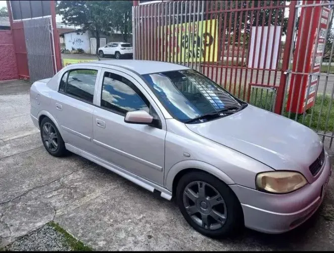 Chevrolet Astra GL Milenium 1.8 MPFI 4P 2001