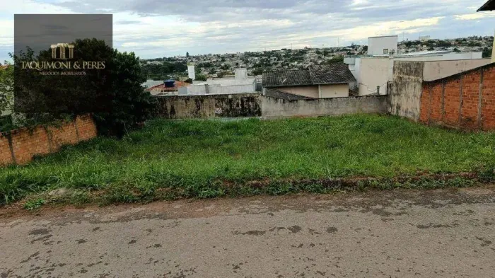 Lote de 300 metros no Setor Bela Vista