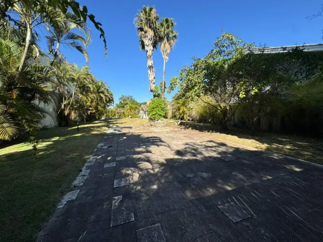 Terreno em Condomínio para Venda em Santana de Parnaíba, Alphaville