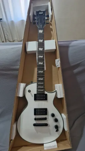 Guitarra LTD EC-256