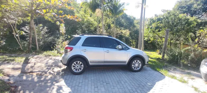 Suzuki SX4 2.0 16V 145cv 4WD 5P Aut. 2013