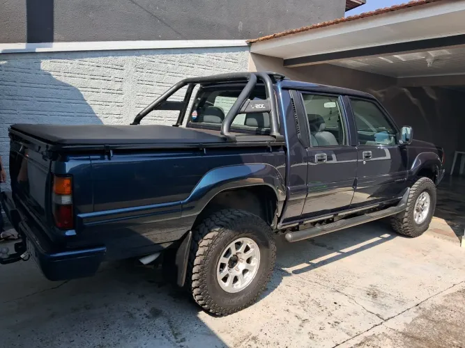 Mitsubishi L200 GLS 2.5 4X4 CD Diesel 2001