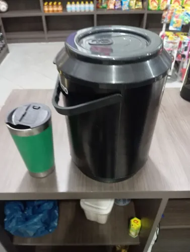 Cooler térmico pra 10 latas mais copo Stanley 