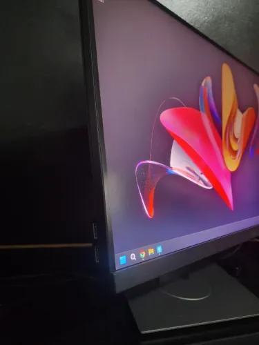 Monitor Dell Pro 24 Plus P2425DE 24? QHD com Hub USB-C